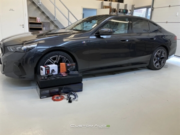 BMW i5
